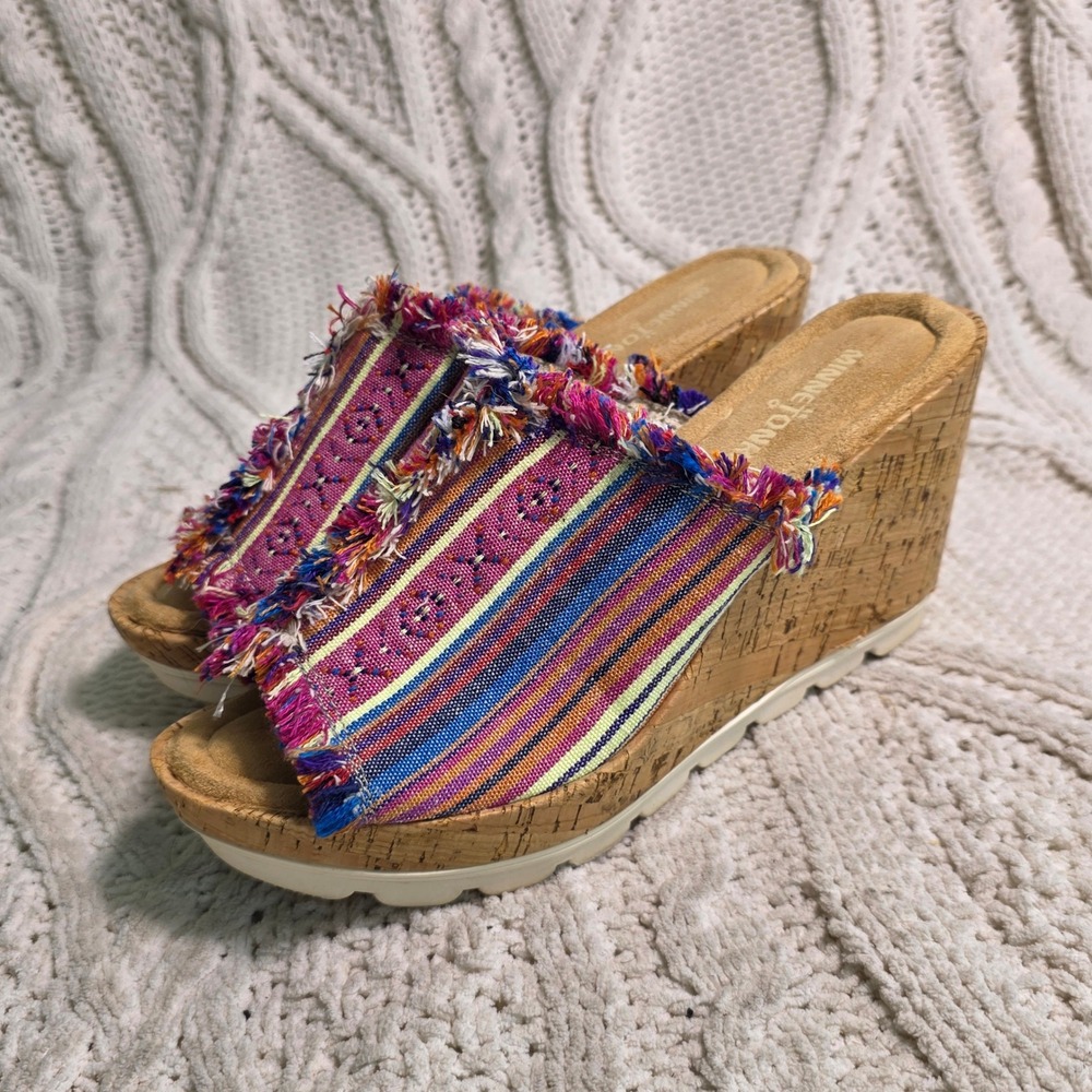 Minnetonka Wedge Sandals Pink Blue Fringed Embroidered Cork Women 8 Excellent